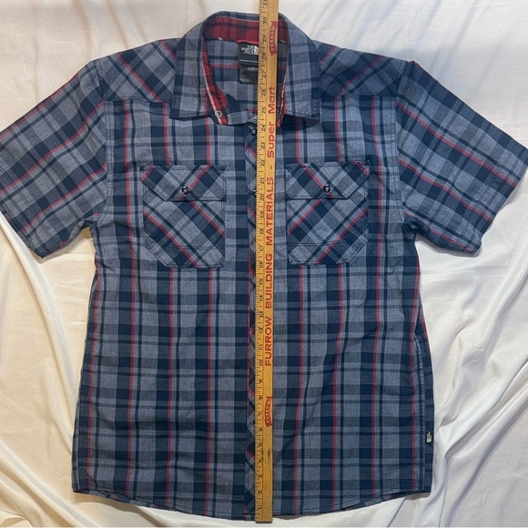 The North Face Men's Short-Sleeve Plaid Button-Down Shirt - Blue, Gray, Red - Picture 6 of 8